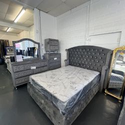 Brand New Bedroom Set On Sale Limited Edition 
