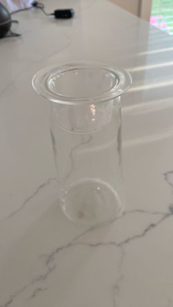 Tea light candle holder
