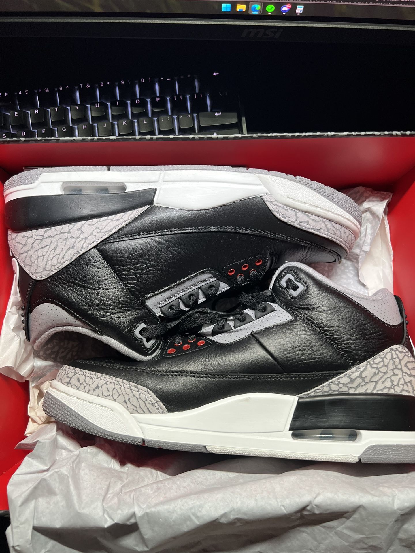 AIR JORDAN 3 BLACK CEMENT