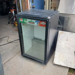 Mini fridge