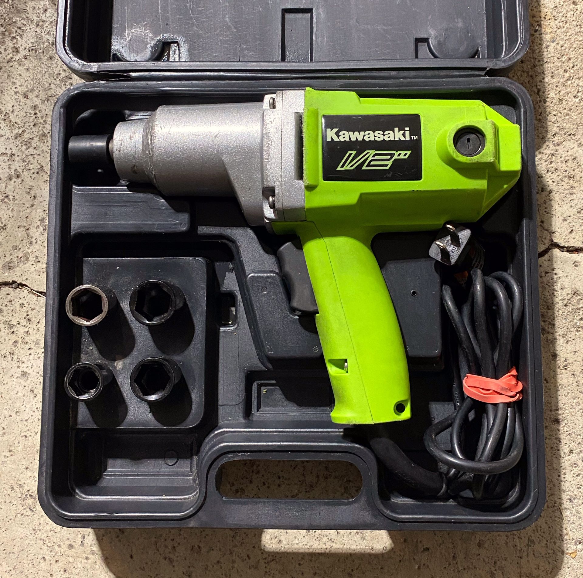 KAWASAKI 1/2” CORDED ELECTRIC IMPACT WRENCH + HARD CASE + 4 SOCKETS for Sale in Gahanna, OH