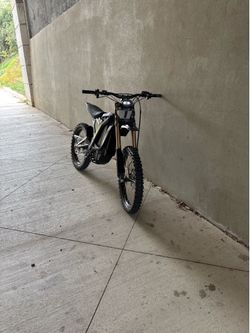 Selling 2025 lbx with 600 miles will trade for modded super must add at least 600$