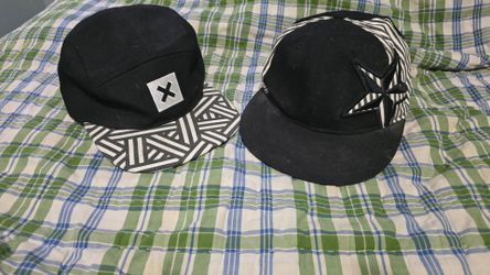 Snapback/truth finish it hats
