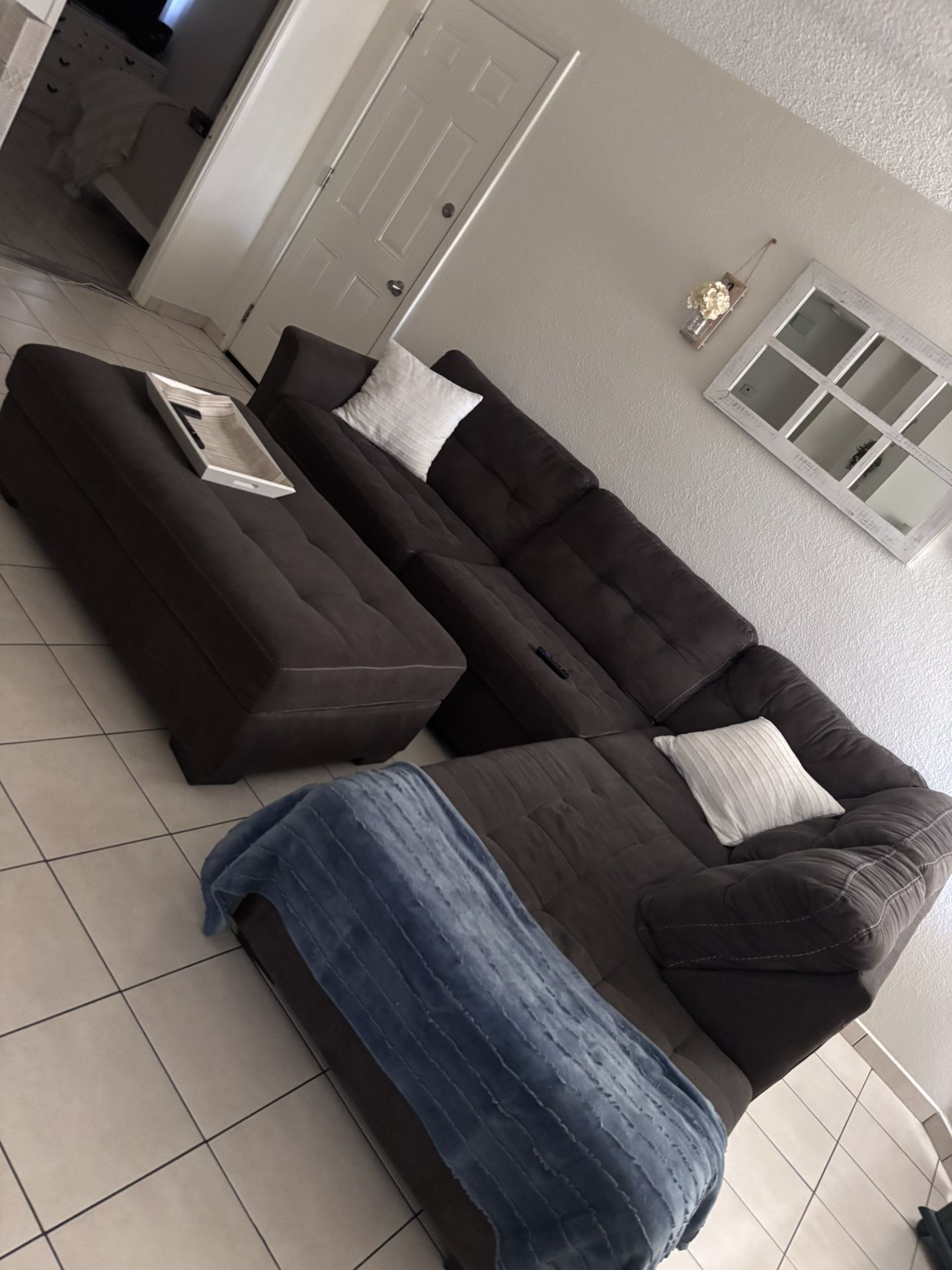 Sectional couch
