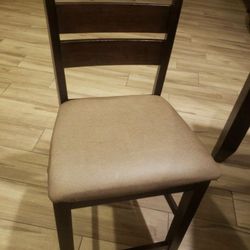 4 bar Stools Exelent Condition very heavy