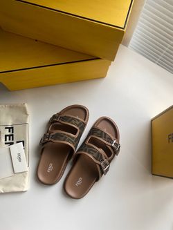 Fendi Men’s Slides With Box 2026 New