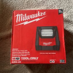 Milwaukee  Lamps Rover Dual Power Flood Light 2366-20