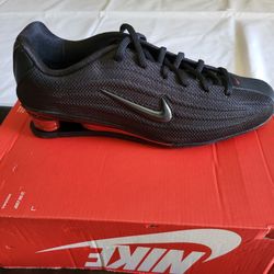 *NEW* Women's Nike Shox Z Black/Black-University Red HQ7540-002 Size Women's 6