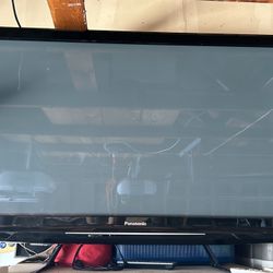 50 in Panasonic LCD TV w/Chromecast