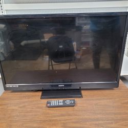 Sanyo  32-inch LCD HD TV,