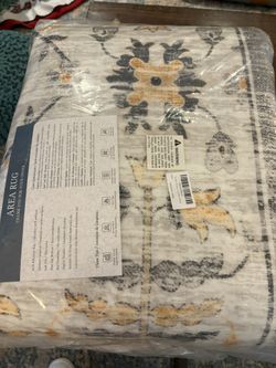 New- 9x12 Vintage Floral Washable Rug