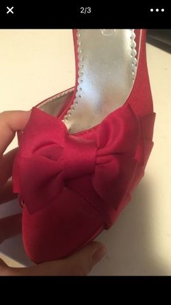 Red heels like new