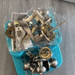 Brush nickel door knobs