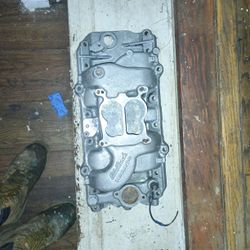 Edelbrock Manifold
