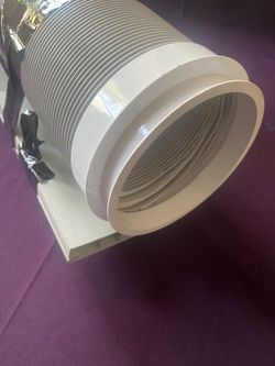 Portable air conditioner, exhaust line