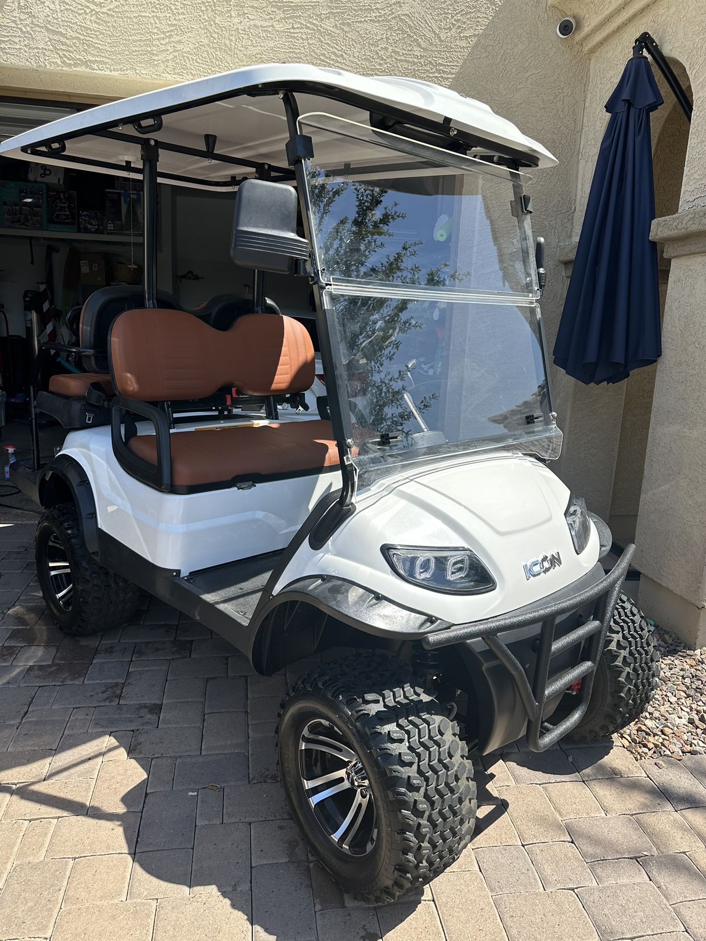2023 Icon i40L Golf Cart - 4 Seater