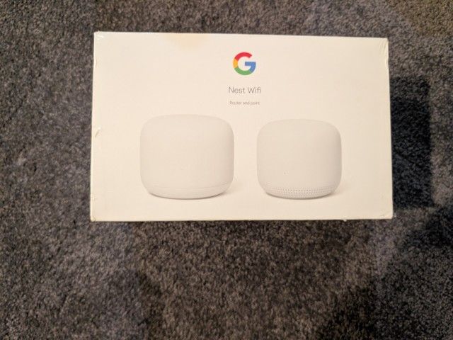Google Nest Wifi Router and Point