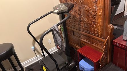 GoPlus Vibration Plate Exercise Machine