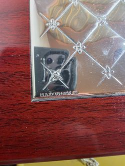 Hazorfim box w/silver inlay on top