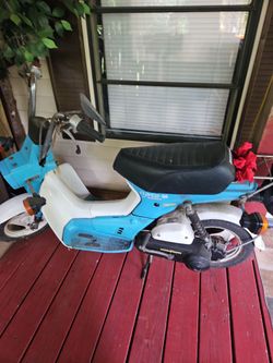 Honda express-sr scooter