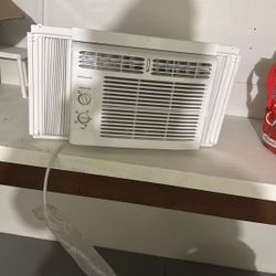 Frigidaire Window Unit AC