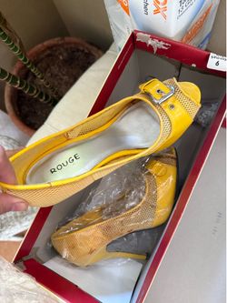 Woman shoes