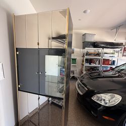 Mirrored Curio Cabinet 