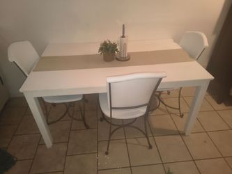 Kitchen table