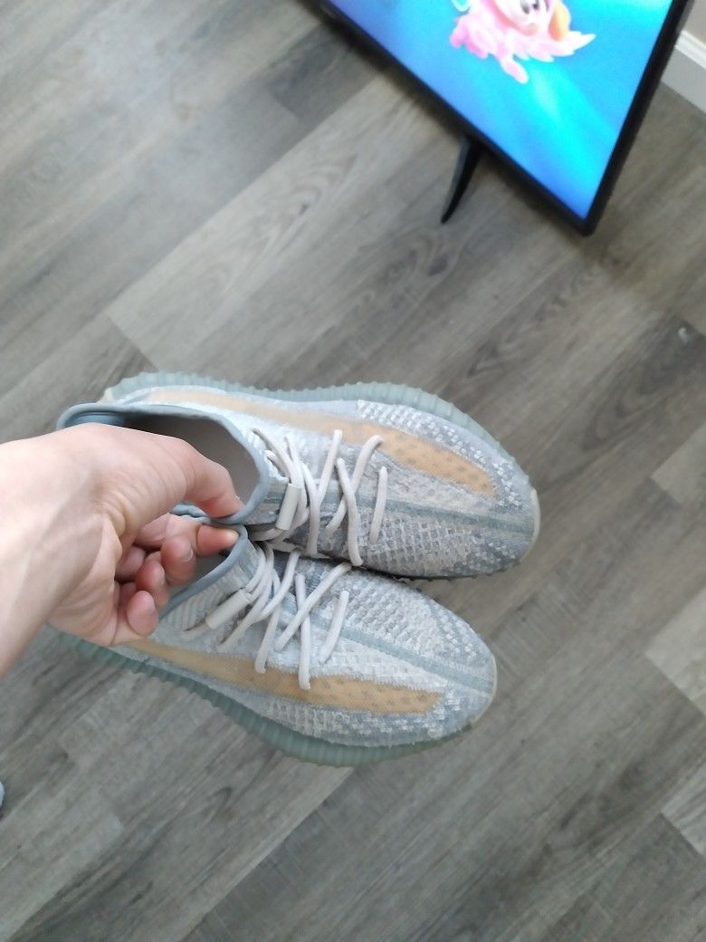 Yezzy350v2