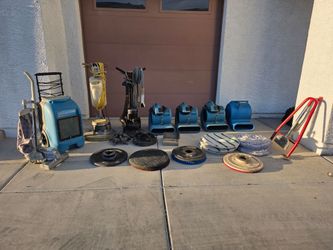 Carpet cleaning equipment