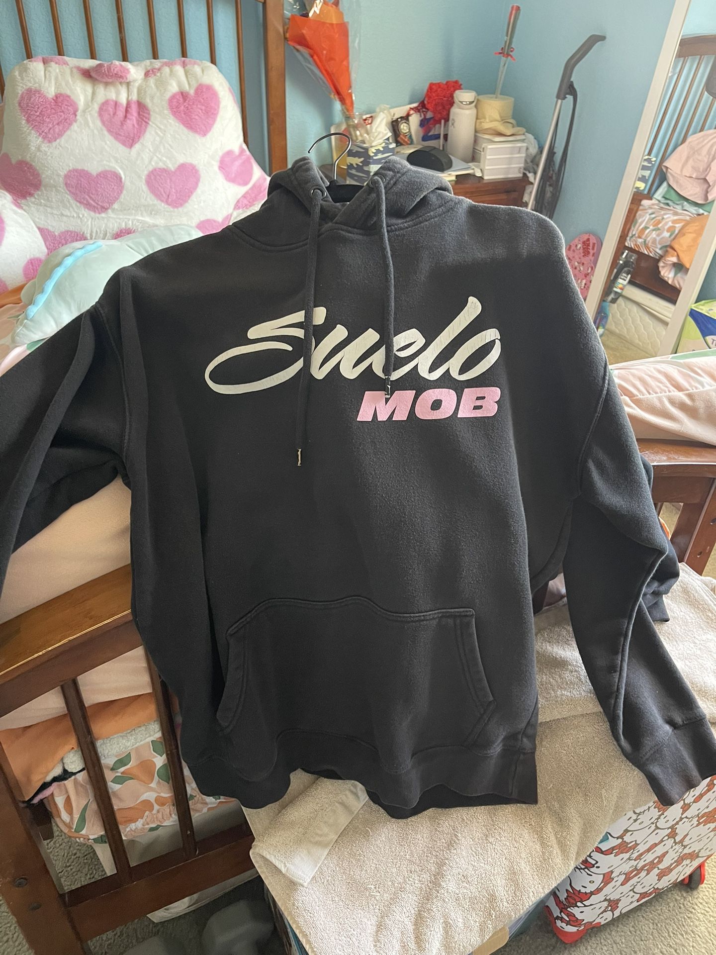 suelo mob hoodie 