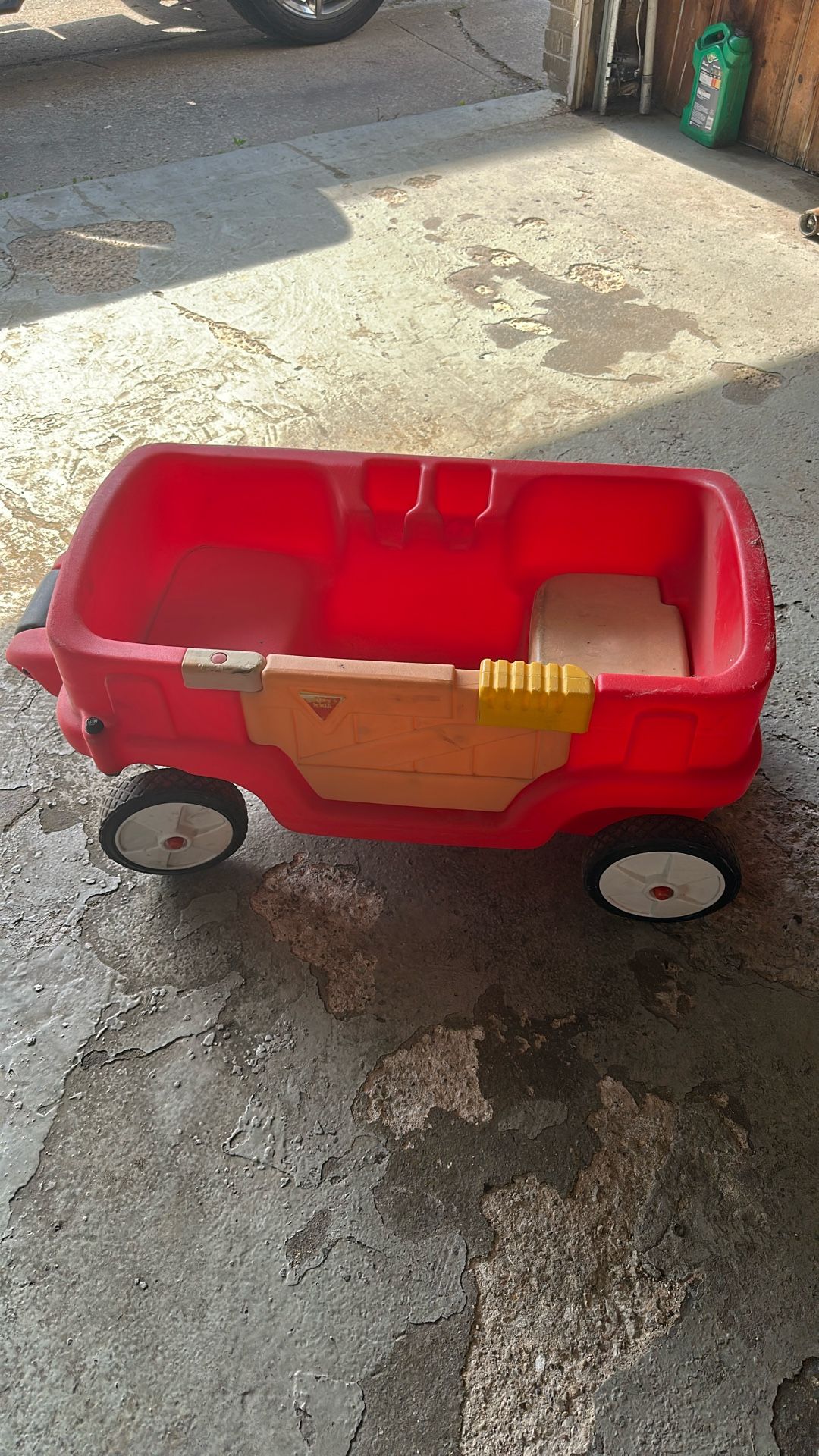 plastic wagon for kids