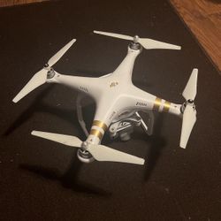 DJI Phantom 3 Se (w Charger And Controller