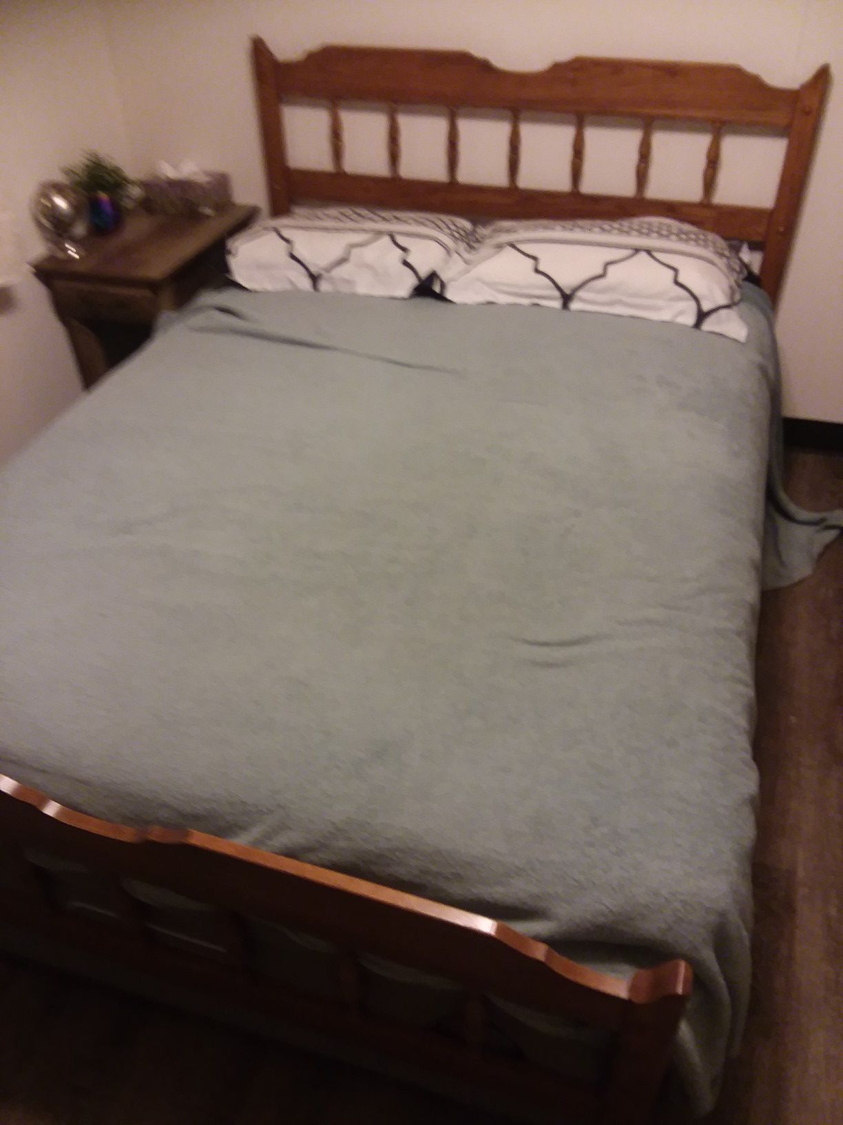 Full size Bed
