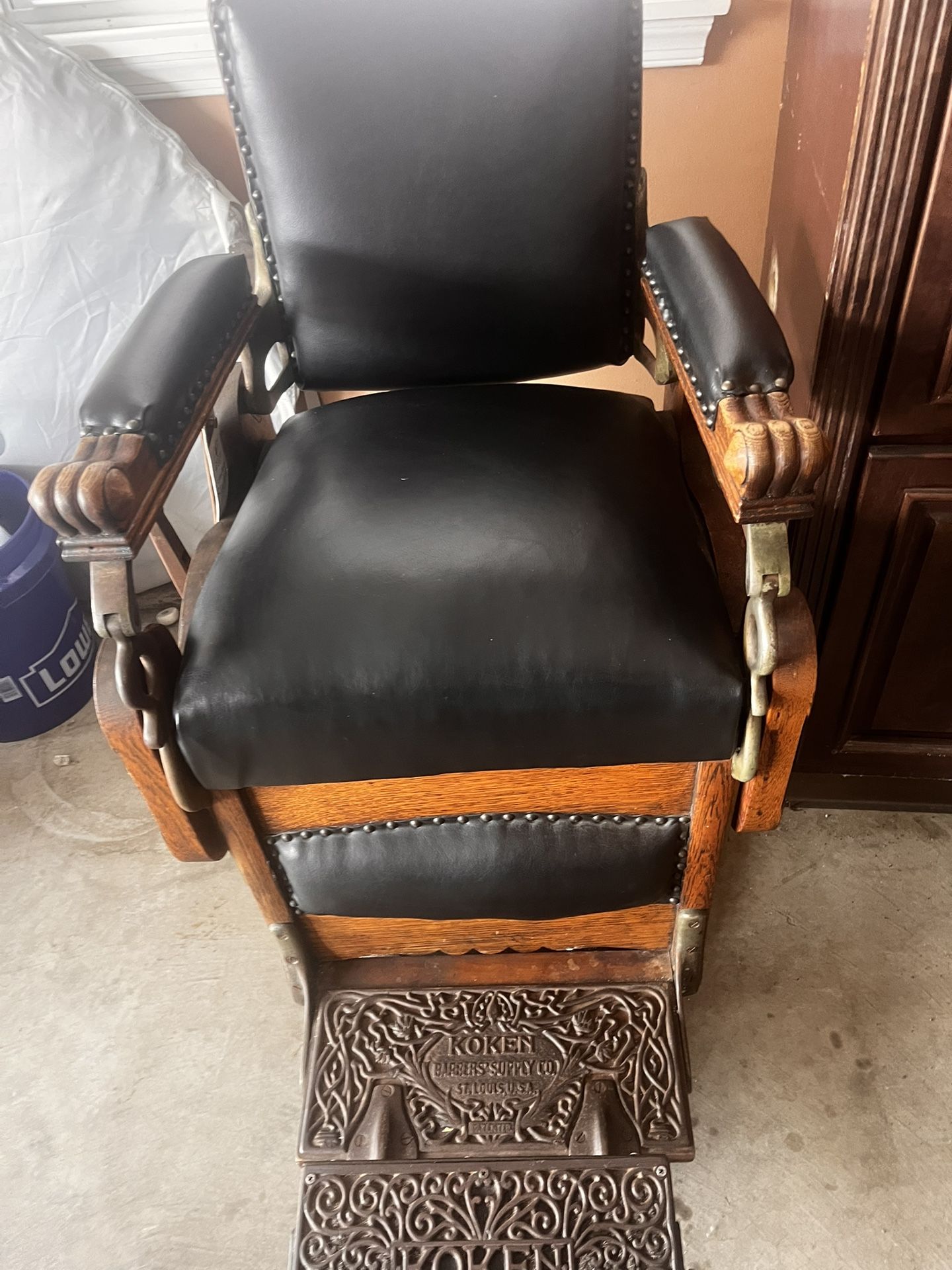 Antique Oak Barber Chair – Koken Co. - Congress Pedestal Hydraulic Barber Chair Rare Find