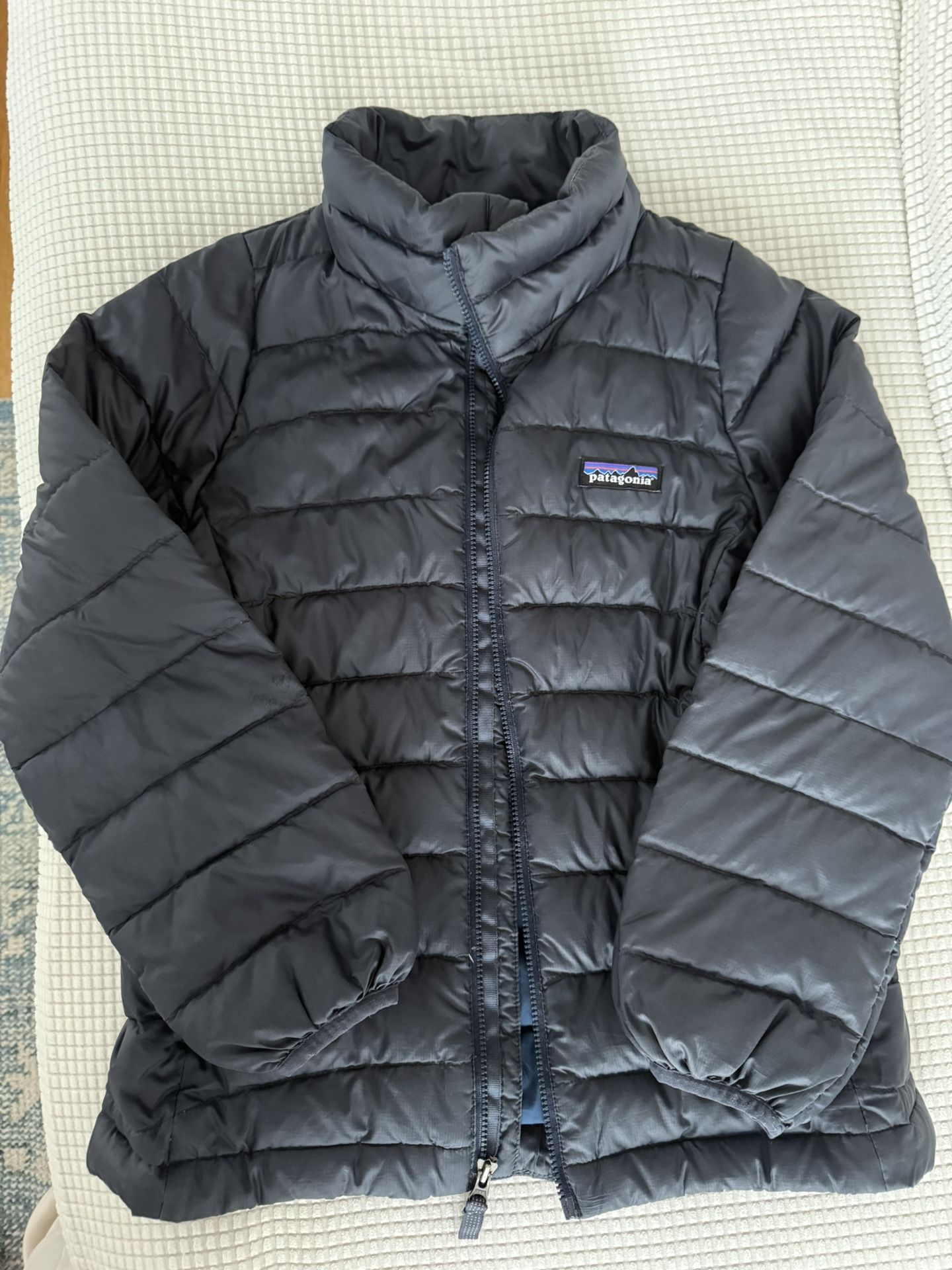 Patagonia Jacket – Girls Size S (7–8), Navy