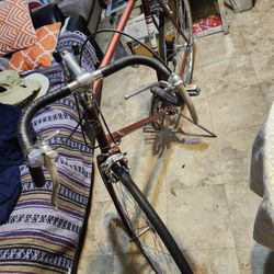 ROAD BIKE AMERECAN FIRE 29X5,125  18SPEED SHIFTING AND BREAK PERFECT VERY GOOD TIRES AND NEW TUBES EVERYTHING IS GOOD CONDITION LIKE NEW 