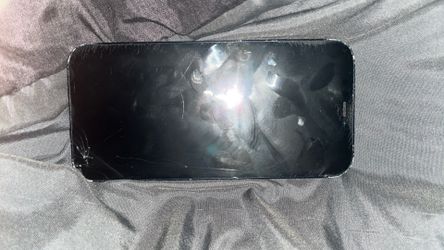Apple iPhone 12 (Black)