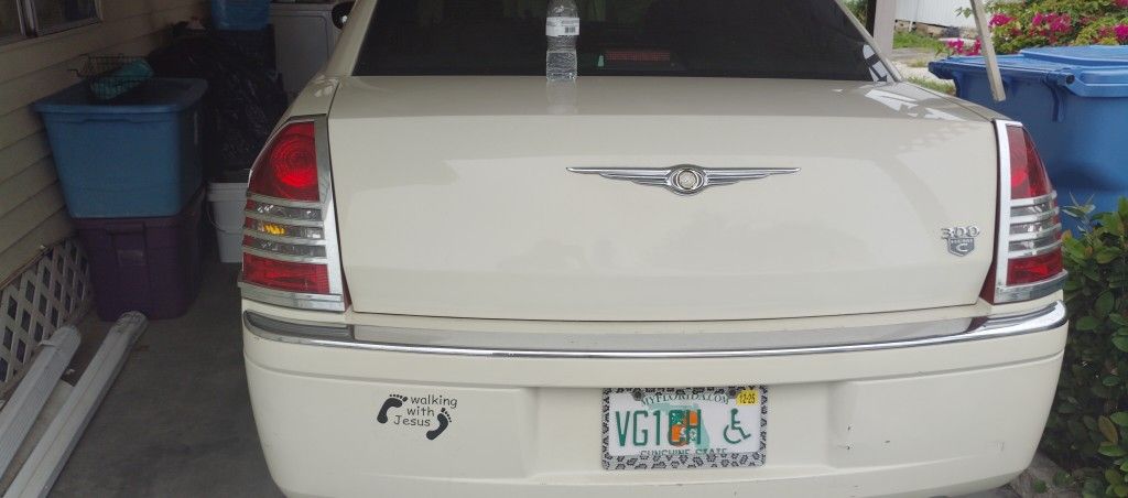 Chrysler 300 Hemi