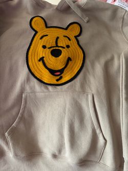 Winnie the Pooh Sweatshirt Size Large. New Pooh Hat