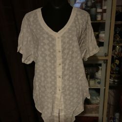 Bonita Blusa Size L Nueva