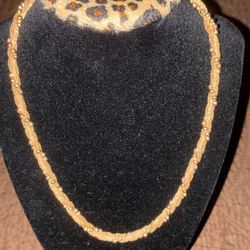 22 Inch Vintage Gold Tone Twisted Rope Chain