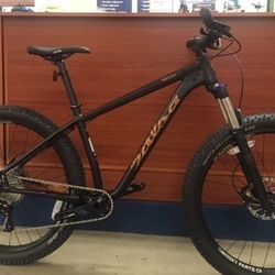 Salsa Timberjack SLX 27.5+ Large Frame – Like New