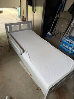 Excellent condition IKEA toddler bed