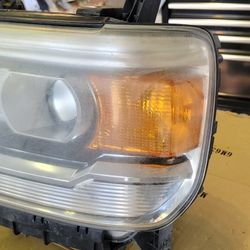 Headlight  Sierra 2014