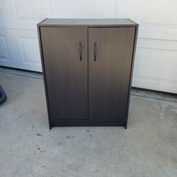Cabinet Shelf With Adjustable Shelving 
