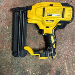 Dewalt 18 Gauge Nailer 