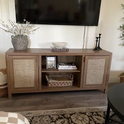 Tv Stand / Media Console 