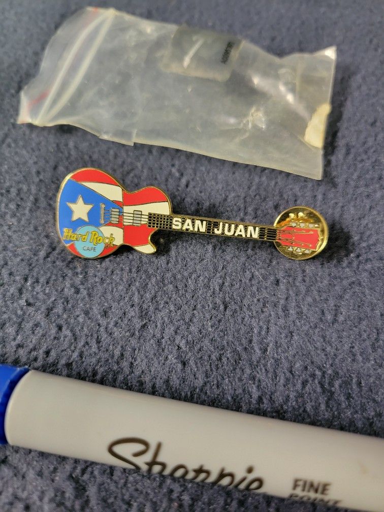 Hard Rock Cafe San Juan Guitar Pin