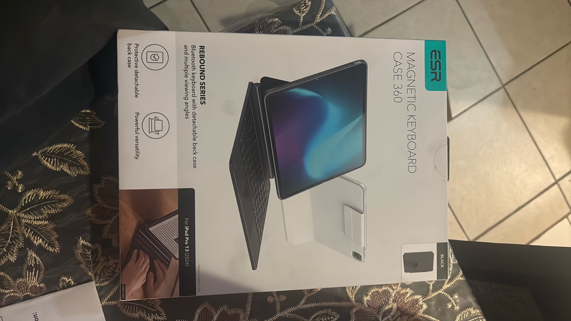 Brand New Magnetic Keyboard Case 360